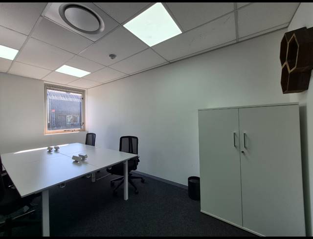 23M² OFFICE TO LET IN ROSEBANK